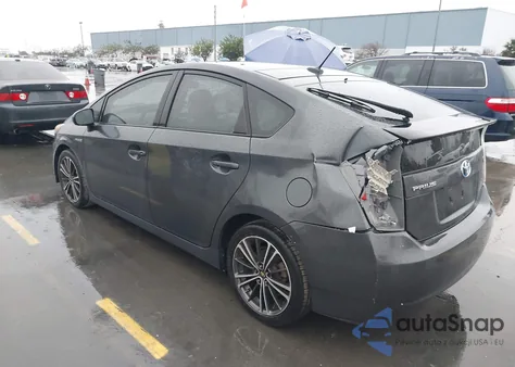 2010 Toyota Prius Iii z USA, uszkodzony, nr VIN JTDKN3DU6A1235989